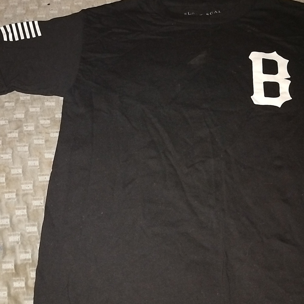 NWOT S Black Scale BLVCK SCVLE Crossed Swords Tee